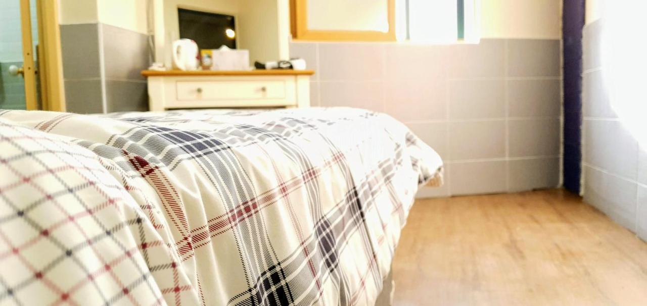 New Sun Guesthouse Myeongdong โซล ภายนอก รูปภาพ