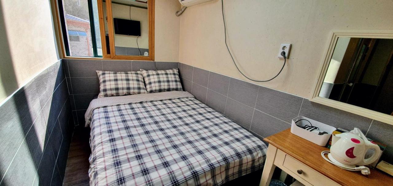 New Sun Guesthouse Myeongdong โซล ภายนอก รูปภาพ