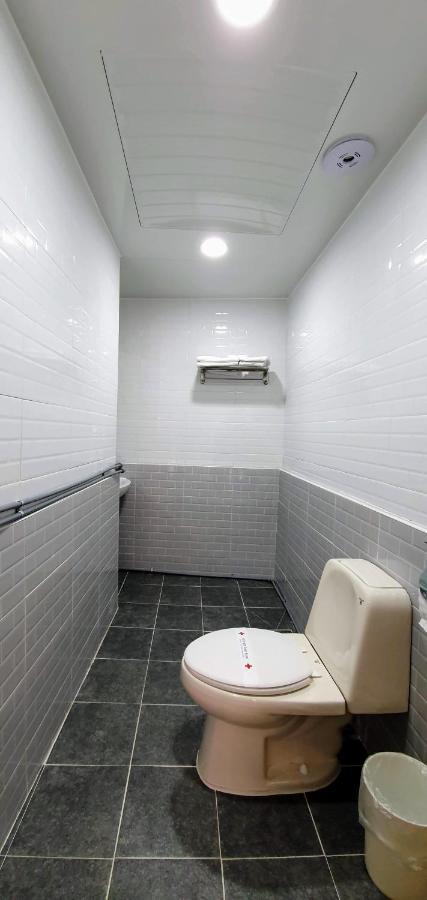 New Sun Guesthouse Myeongdong โซล ภายนอก รูปภาพ
