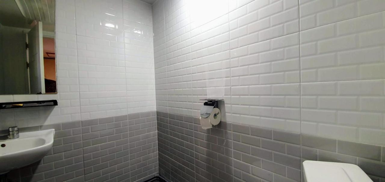New Sun Guesthouse Myeongdong โซล ภายนอก รูปภาพ