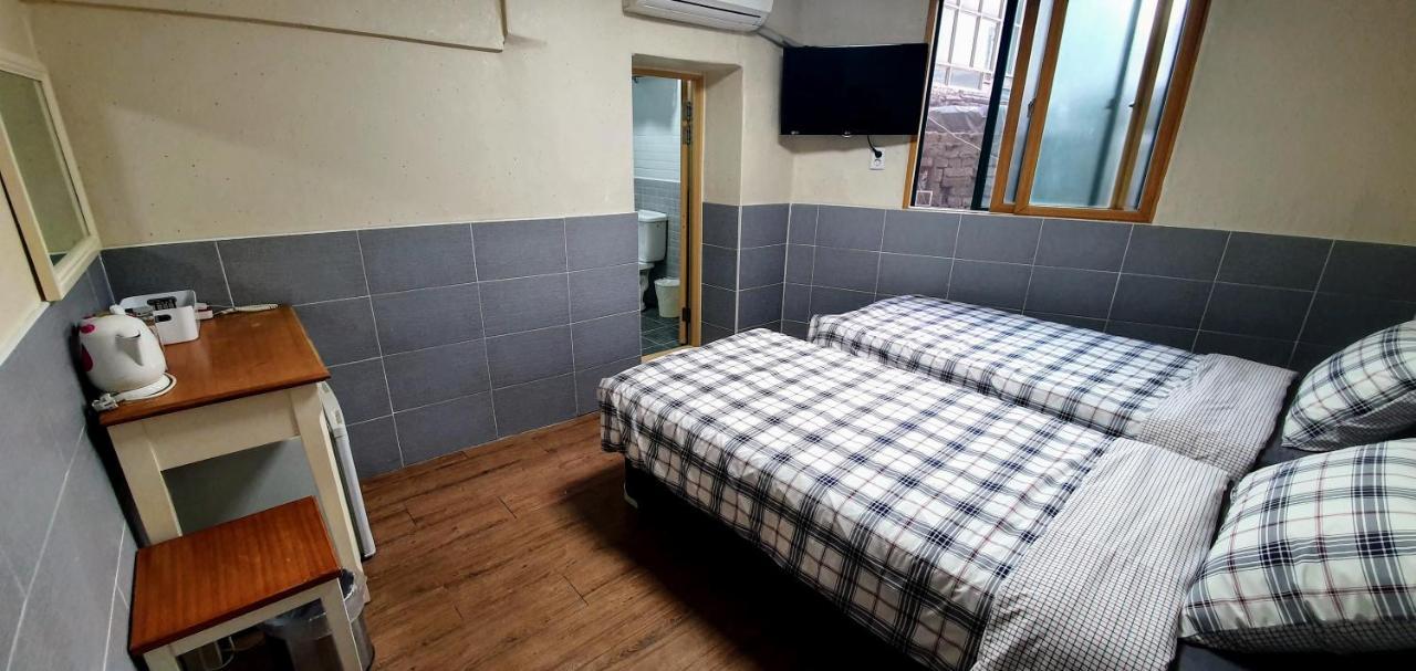 New Sun Guesthouse Myeongdong โซล ภายนอก รูปภาพ